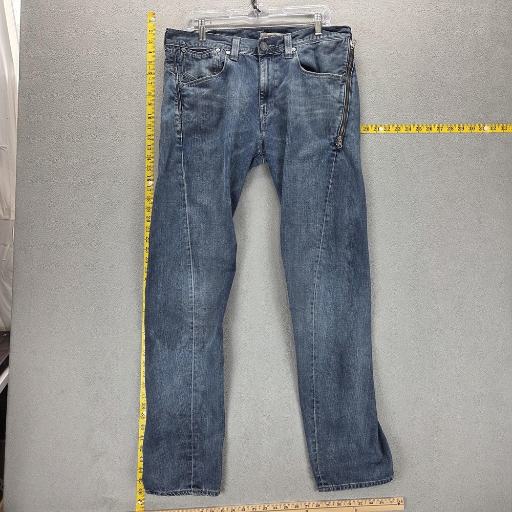 Vintage Levis Engineered Jeans Mens 34x34 Blue Twisted Zip Fly Medium Wash